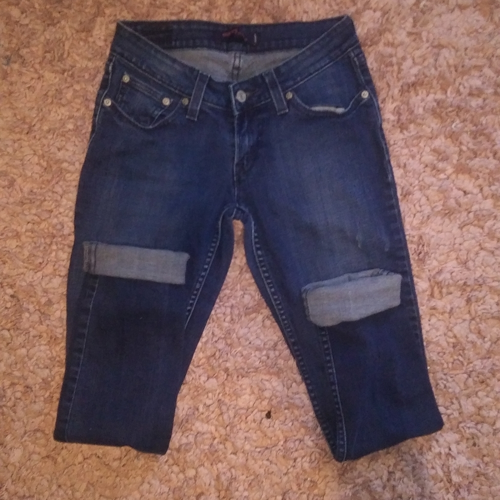 Curvy cut Levi jeans
